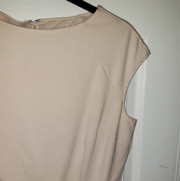 Dress - Picture 3 of 7